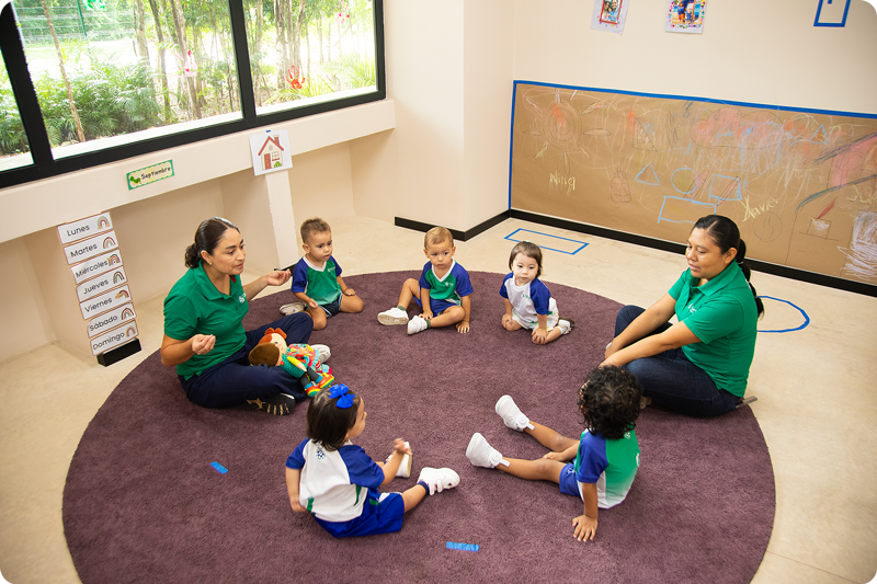 https://laureaworldschool.mx/wp-content/uploads/2026/05/maternal_lws_1_26_.png